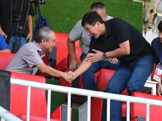 Hình ảnh minh họa dịch vụ hỗ trợ khách hàng và các phương thức liên hệ tại hi8 cổng game.